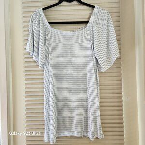 AnnTaylor Flutter Sleeve top
